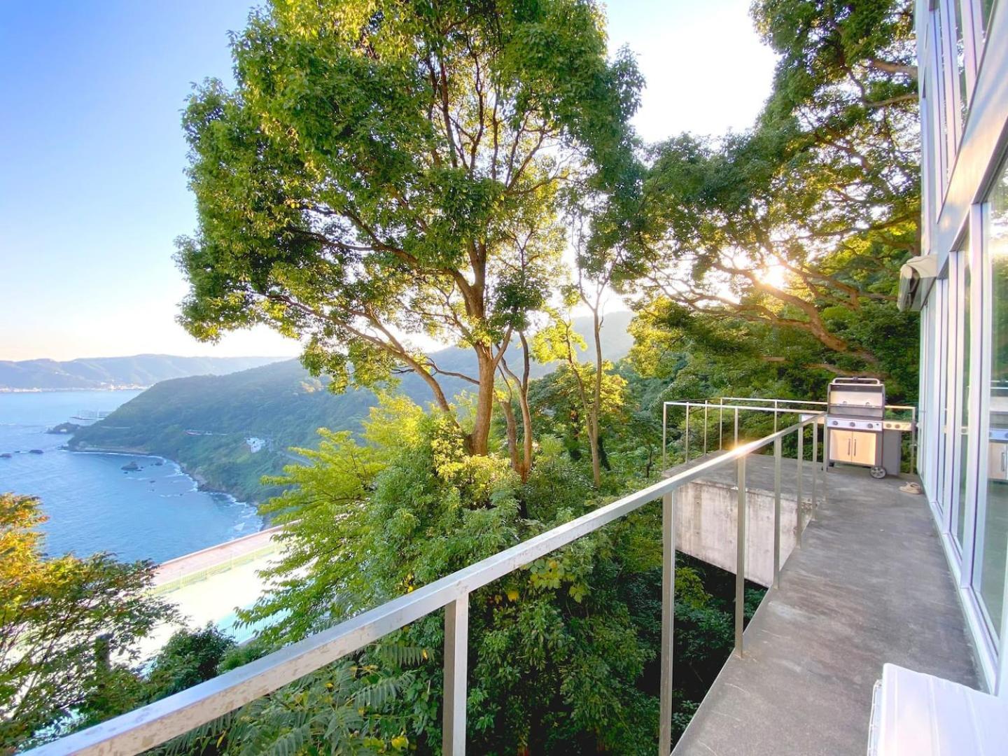 Villa White House Atami Atami  Esterno foto